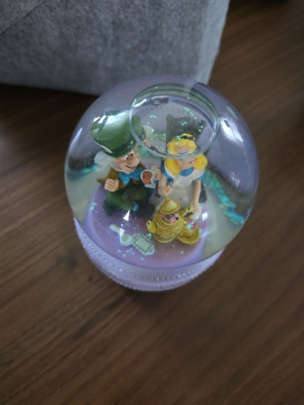 Disney Alice in Wonderland Jewelry Box/Snow Globe A Very Merry Unbirthday To You - Picture 9 of 10